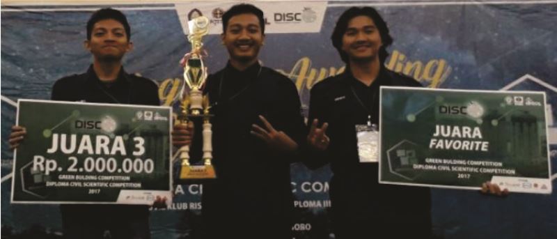 JUARA 3 LOMBA GREEN BUILDING COMPETITION