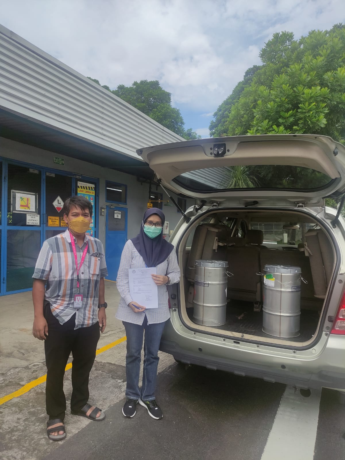 Donasi untuk Laboratorium Lingkungan dari PT Organon Pharma Indonesia Tbk